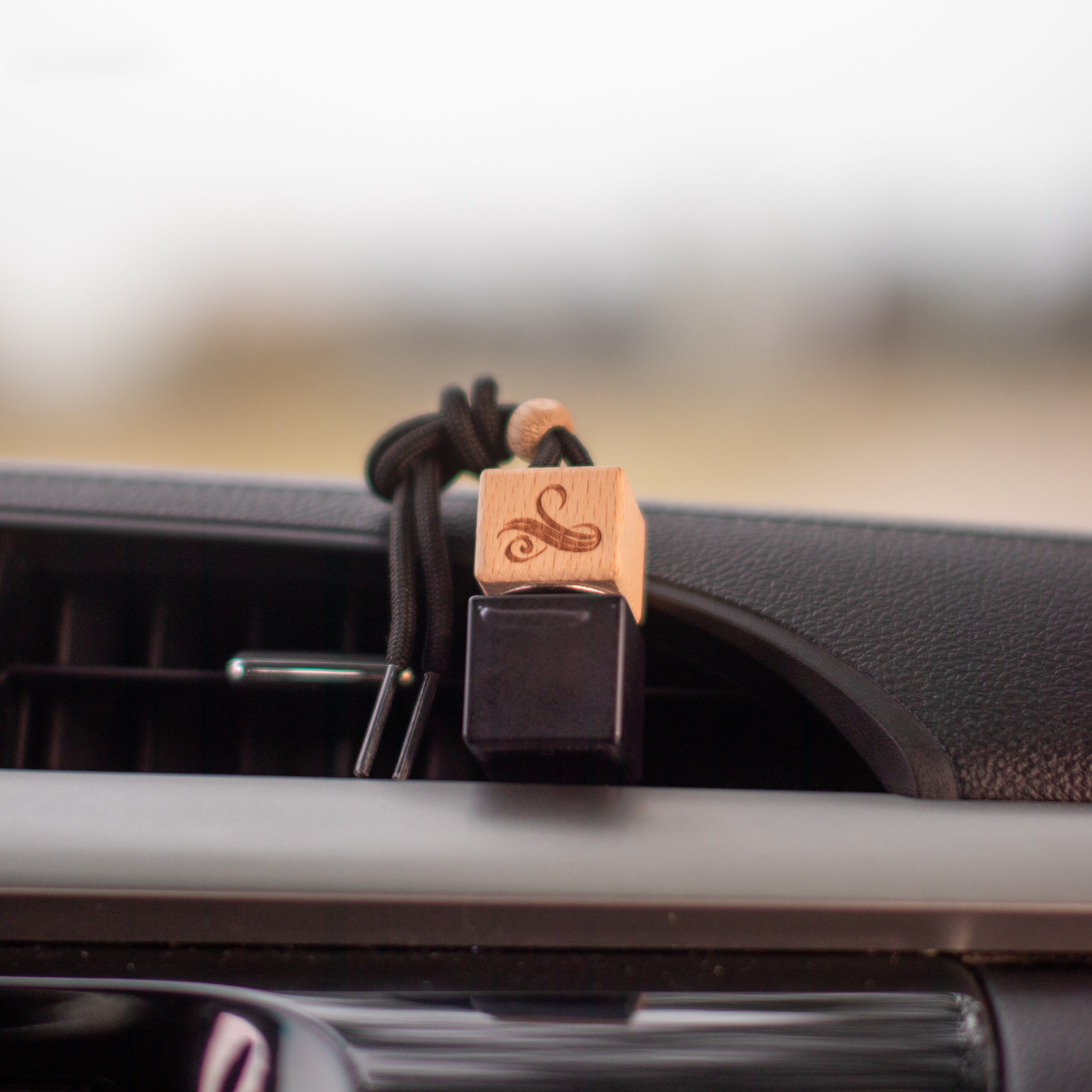 Avelon | Car Diffuser