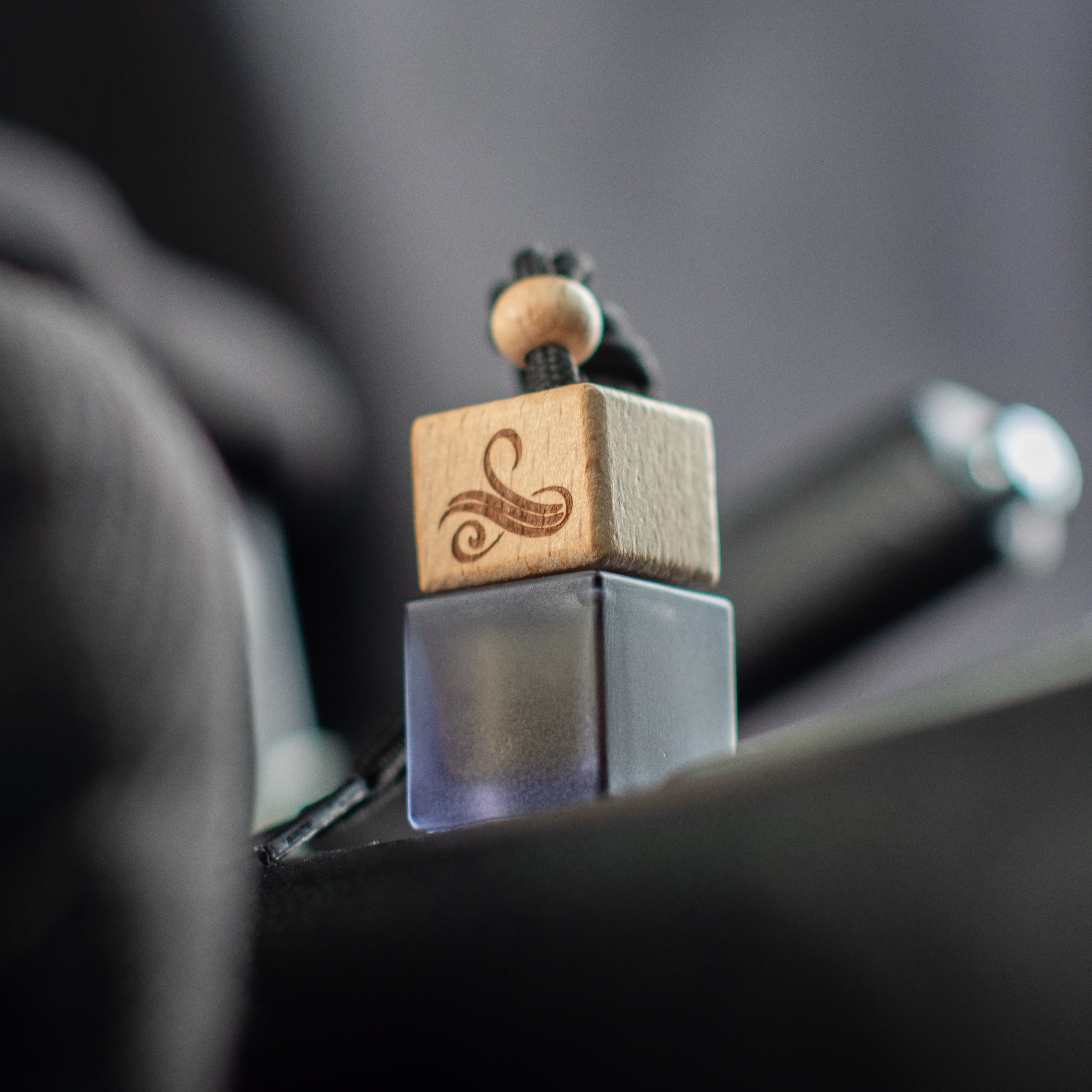 Avelon | Car Diffuser